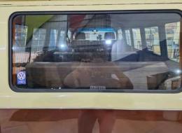 Volkswagen Combi VW T2 baywindow bus 1983