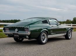 Ford Mustang V8 Fastback