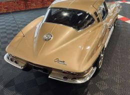 Chevrolet Corvette C2 V8 327 5.3L