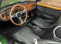 Triumph TR250