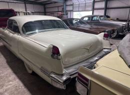 Cadillac De Ville