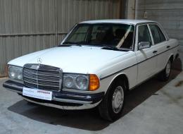 Mercedes-Benz 240 D W123