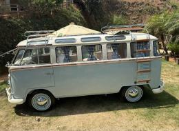 Volkswagen T2 VW T1 splitwindow bus camper van 1975