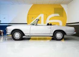 Mercedes-Benz SL 280 Pagode