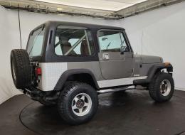 Jeep Wrangler YJ
