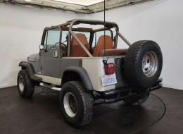 Jeep Wrangler YJ