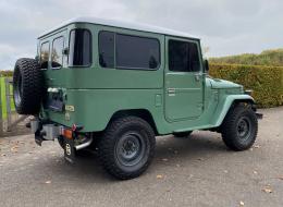 Toyota Land Cruiser FJ40