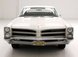 Pontiac Bonneville Sedan
