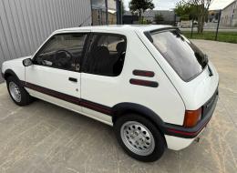Peugeot 205 GTI 105 CV