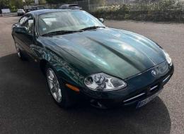Jaguar XK8 coupe