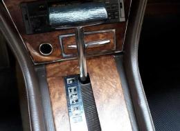 Peugeot 504 4 Cylindres 2 L de 106 cv avec Boite Automatique 
