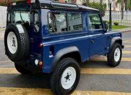 LandRover Defender 90