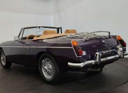 MG B