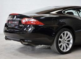 Jaguar Série - XK V8 Coupé 4.2i V8 298cv