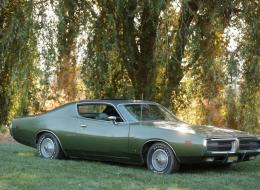 Dodge Charger SE