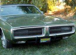 Dodge Charger SE