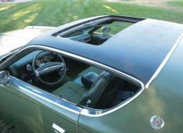 Dodge Charger SE