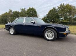 Daimler Double Six