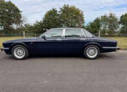 Daimler Double Six