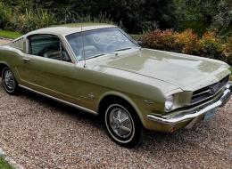 Ford Mustang V8 Fastback