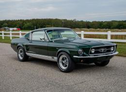 Ford Mustang Fastback GT Code S