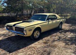 Mercury Cougar V8 302 ci