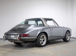 Porsche 911 2.2 T Targa