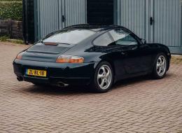 Porsche 996 Carrera 4