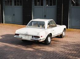 Mercedes-Benz 280 Pagode Sl 