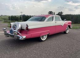 Ford Crown Victoria V8 Coupé