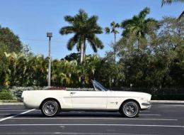 Ford Mustang V8 Cabriolet