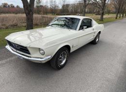 Ford Mustang V8 Fastback
