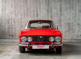 Alfa Roméo Giulia GT 2000 Bertone
