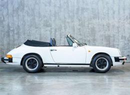 Porsche 911 Carrera 3.2 Cabriolet