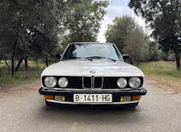 BMW Série 5 E28 328i