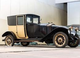 Renault JM coupé-chauffeur