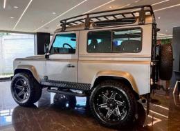 LandRover Defender 90