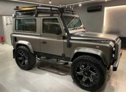 LandRover Defender 90