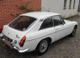 MG B GT