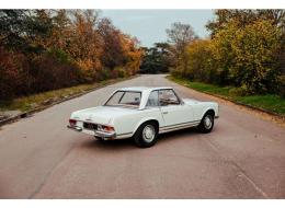 Mercedes-Benz SL 230