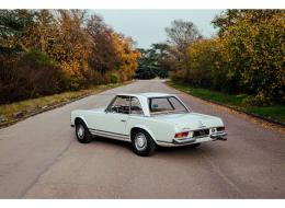 Mercedes-Benz SL 230