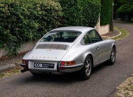 Porsche 911 2.2L E coupé