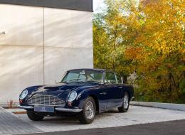 Aston Martin DB 6 