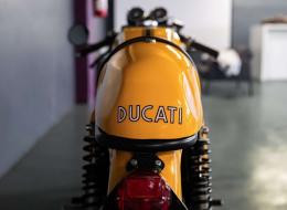 Moto Ducati 750 Sport 