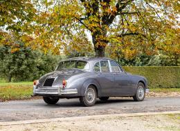 Jaguar MK 2 3.4 L Ex - voiture de Coluche