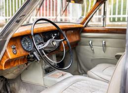 Jaguar MK 2 3.4 L Ex - voiture de Coluche