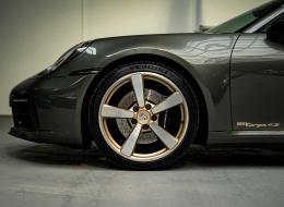 Porsche 992 .1 Targa 4S *Vert Aventurine / Cuir Vert*