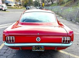 Ford Mustang V8 Fastback