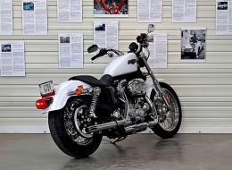 Moto Harley Davidson XL883 SPORSTER LOW