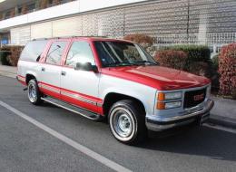 GMC Suburban 5.7 SLE 9 Places